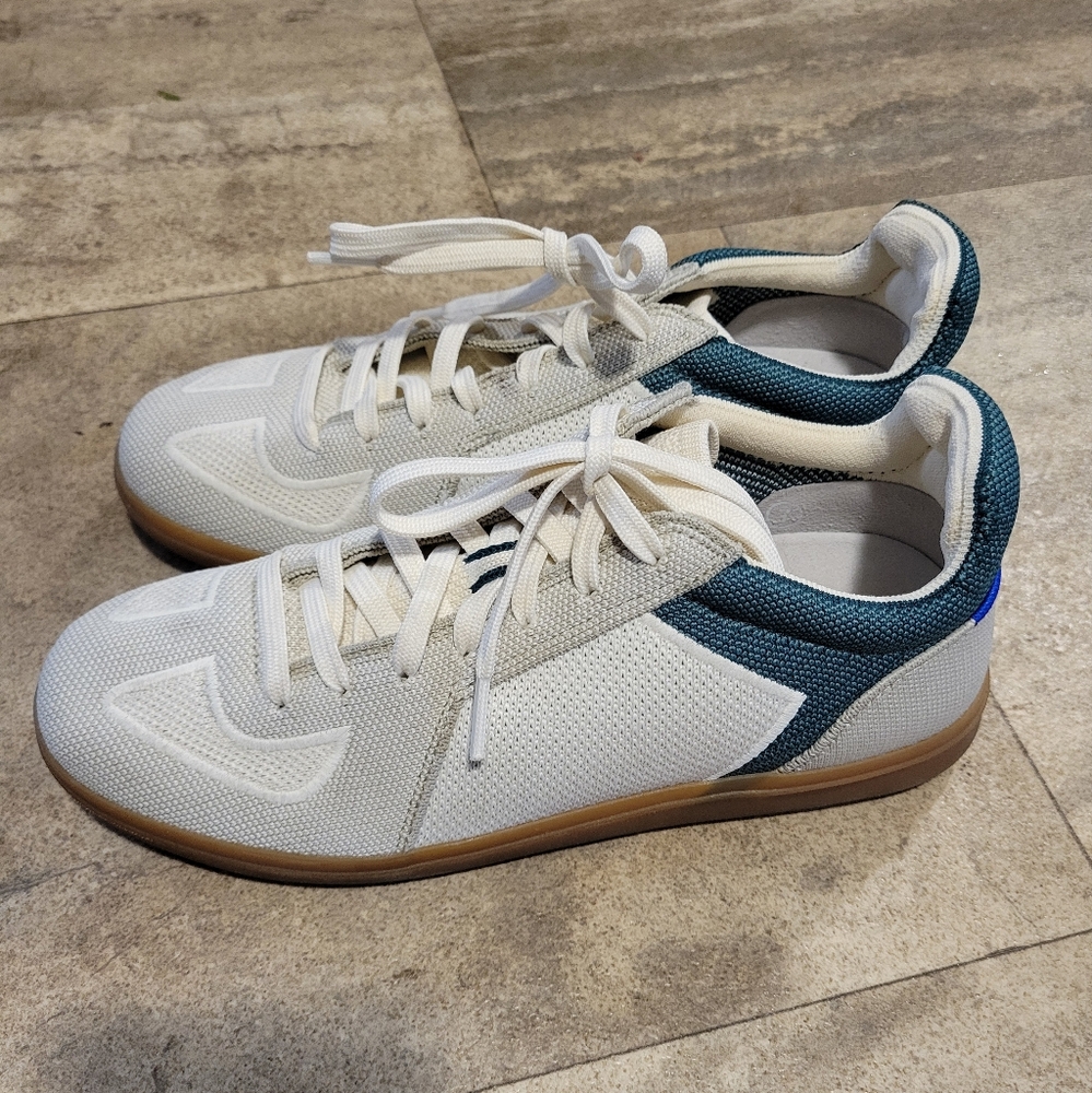 Mens Rothys RSO1 sneaker size 7 or womens 9